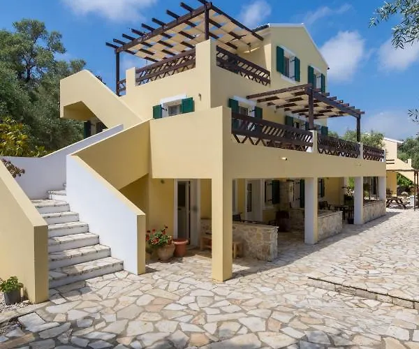 Elaia & No.3 * Gaios